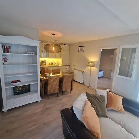Zeemeeuw - Cosy Holiday Home Near The Beach *