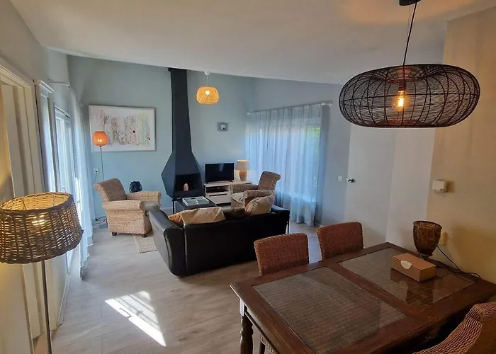 House De Zeemeeuw- 2 Km From The Casa de Férias *