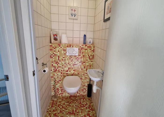 House De Zeemeeuw- 2 Km From The