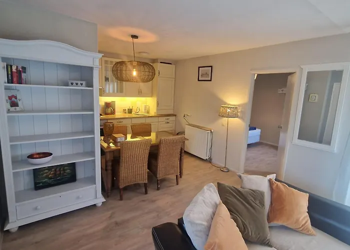 House De Zeemeeuw- 2 Km From The *